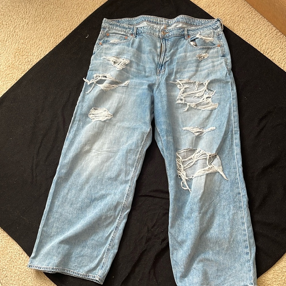 American eagle boyfriend jeans  20